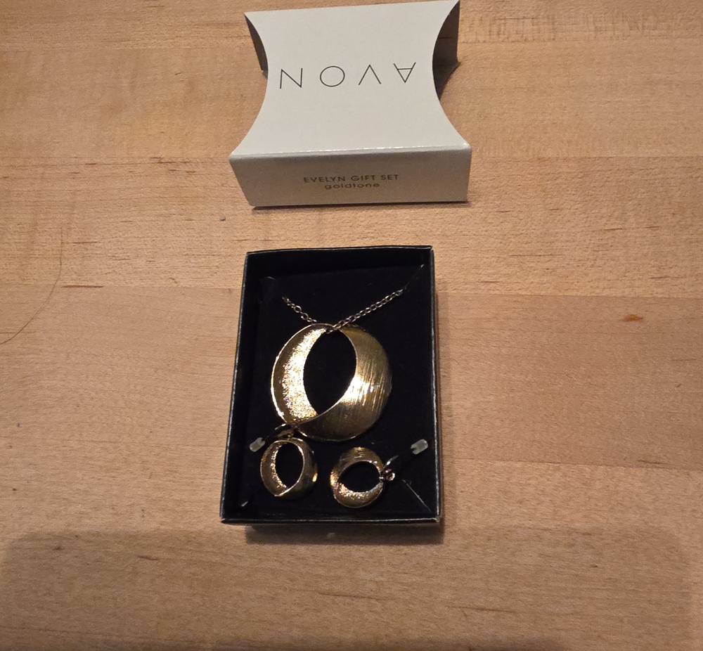 Avon Gold-Tone Oval Pendant Necklace with Matching Hoop Earrings